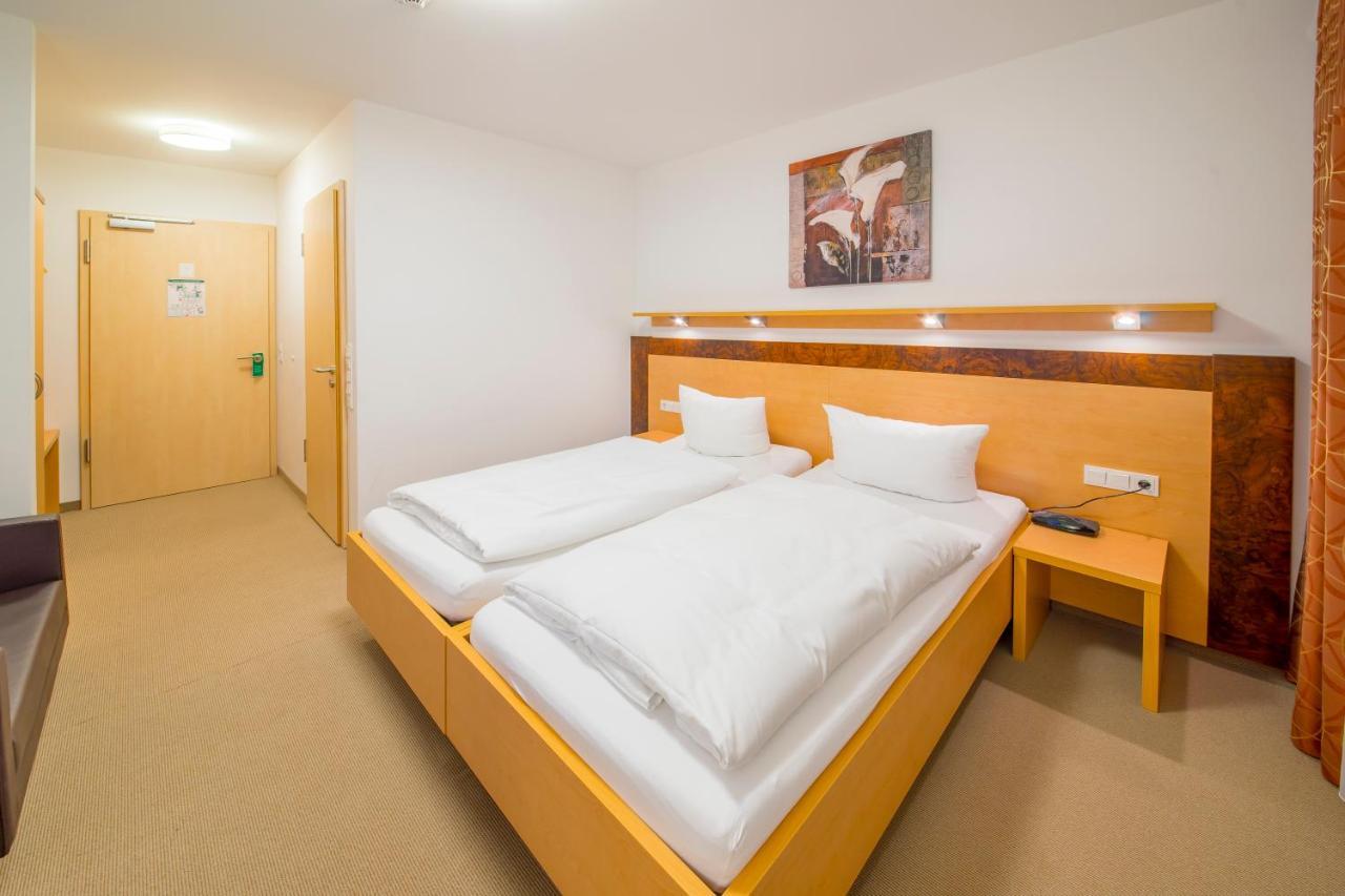 Hotel Nuernberger Hof Neumarkt in der Oberpfalz Exteriör bild