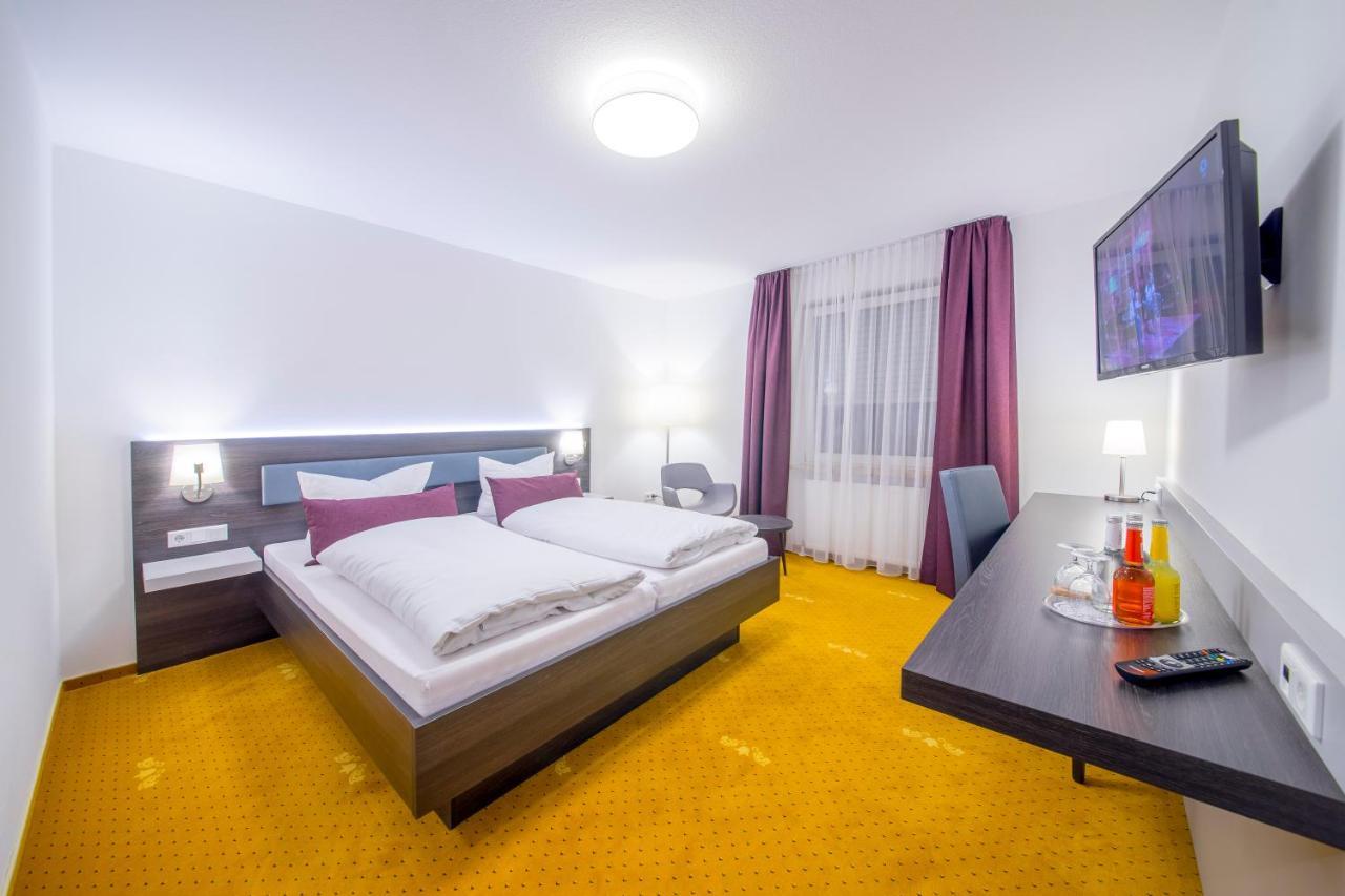 Hotel Nuernberger Hof Neumarkt in der Oberpfalz Exteriör bild